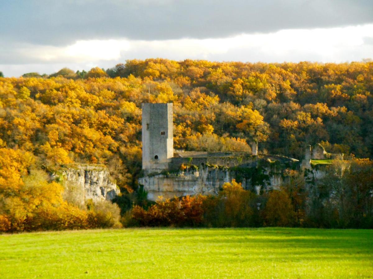 Hauts De Sentelines Sejour Authentique En Pleine Nature Gavaudun Exteriér fotografie