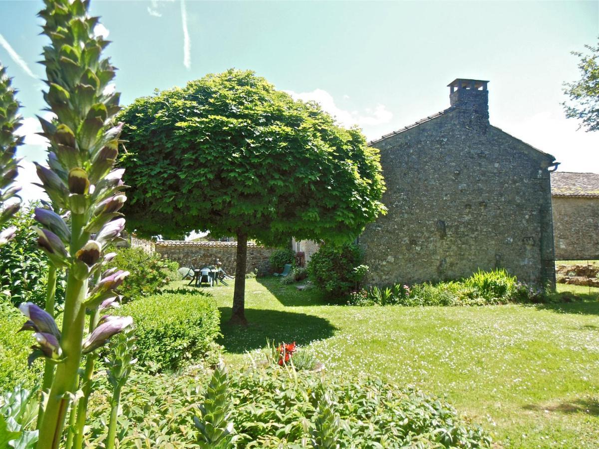Hauts De Sentelines Sejour Authentique En Pleine Nature Gavaudun Exteriér fotografie