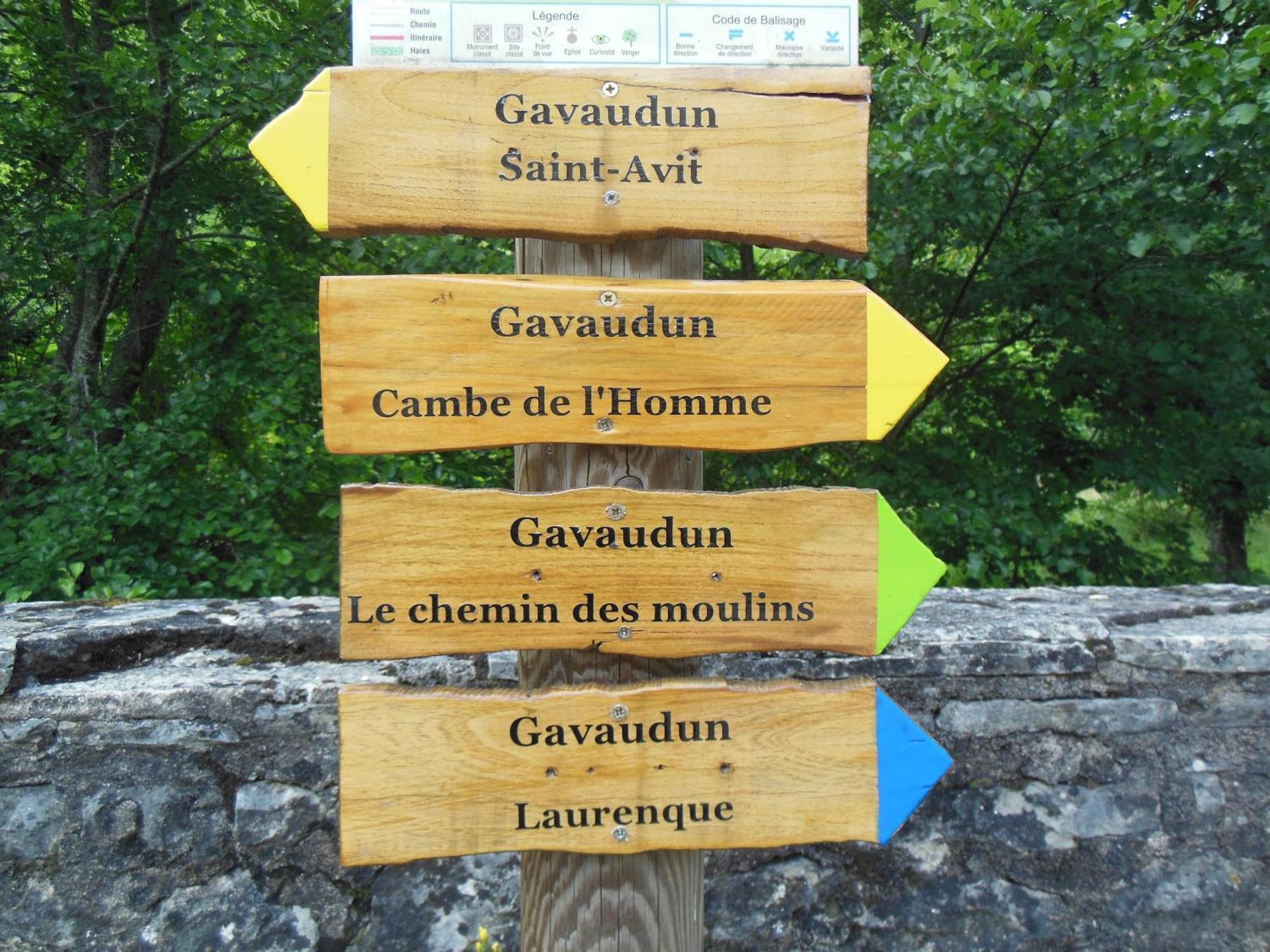 Hauts De Sentelines Sejour Authentique En Pleine Nature Gavaudun Exteriér fotografie