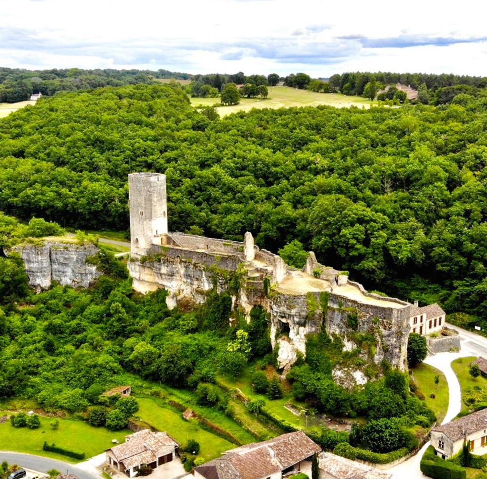 Hauts De Sentelines Sejour Authentique En Pleine Nature Gavaudun Exteriér fotografie